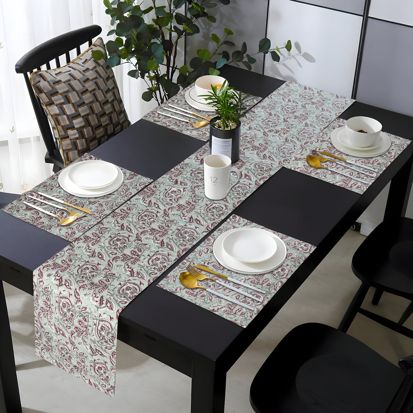 Heritage Charm Table Runner Set