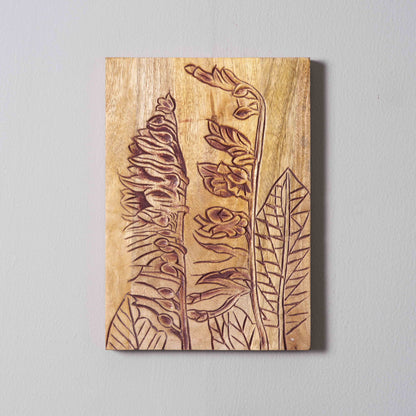 Crimson Oasis – Luxury Carved Wall Plate